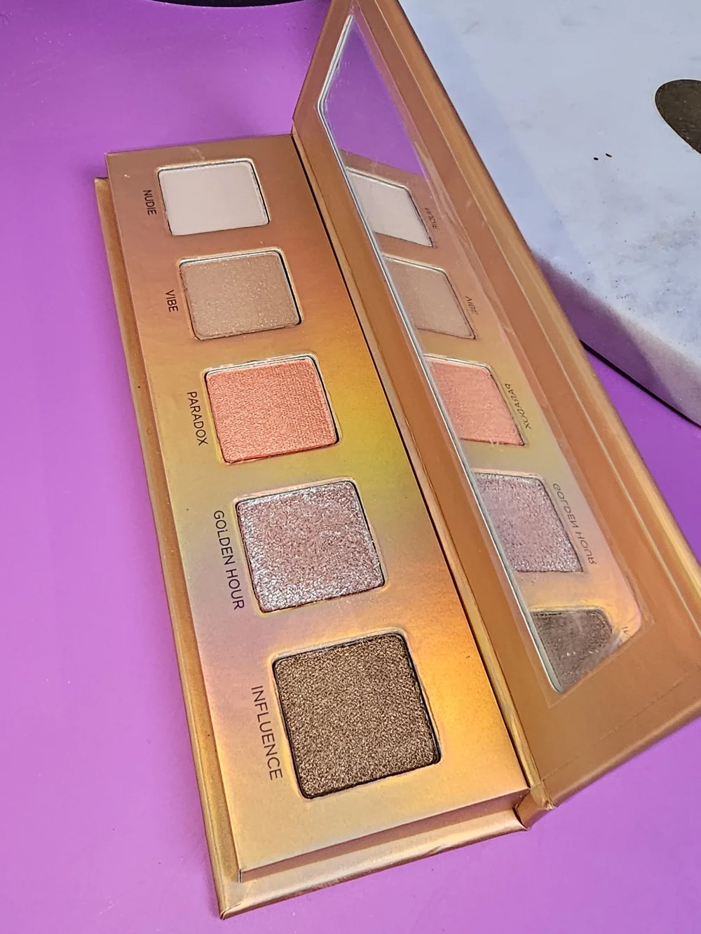 Urban Decay Warm Tone Eyeshadow Palette - Peach, Bronze & Champagne Shades
